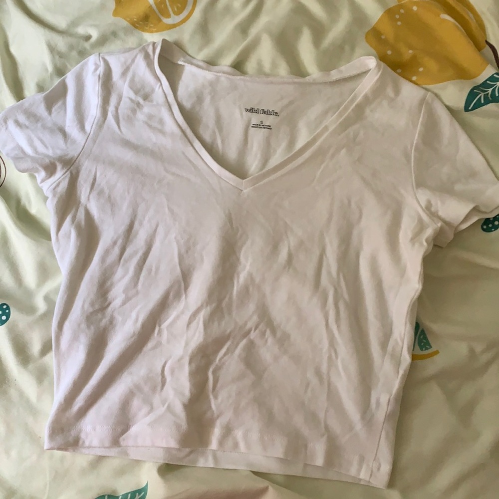White v neck shirt